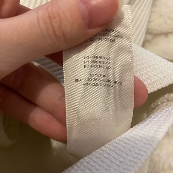 Sculpt Knit Deep V Neck - Picture 5 of 7